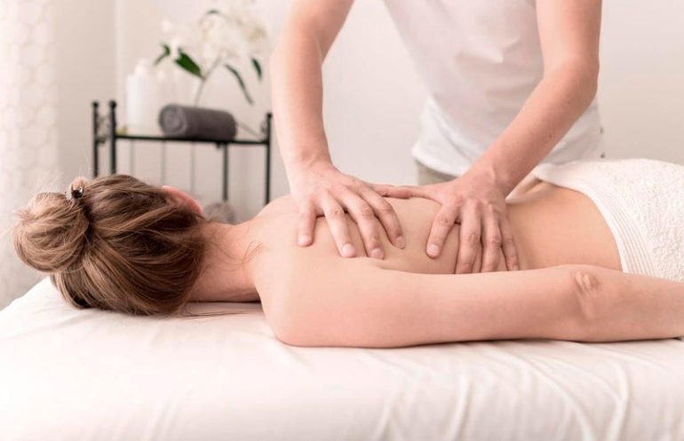 Медицинский массаж: польза, техники и показания к применению