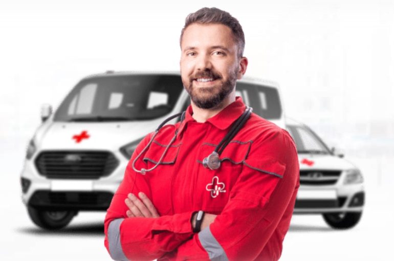 Правильная перевозка лежачих больных: советы от профессионалов