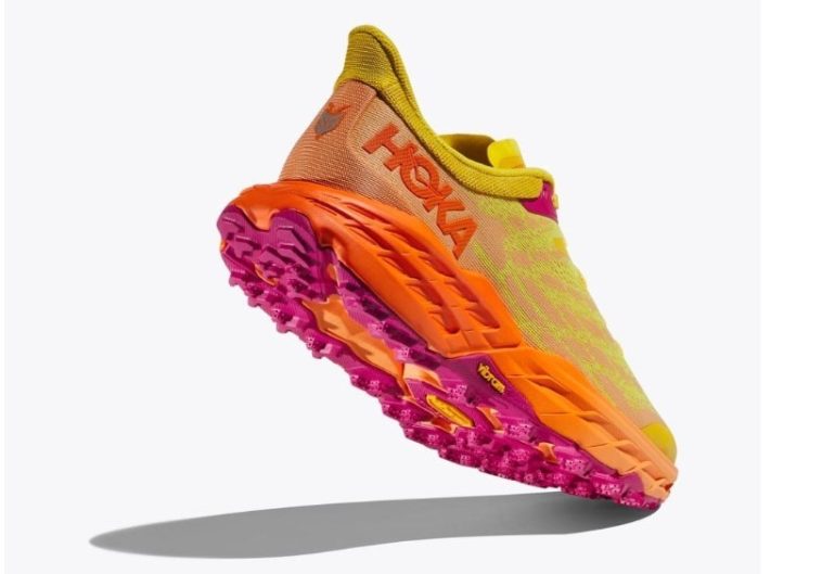 Кроссовки женские HOKA: сочетание футуристичного дизайна и практичности